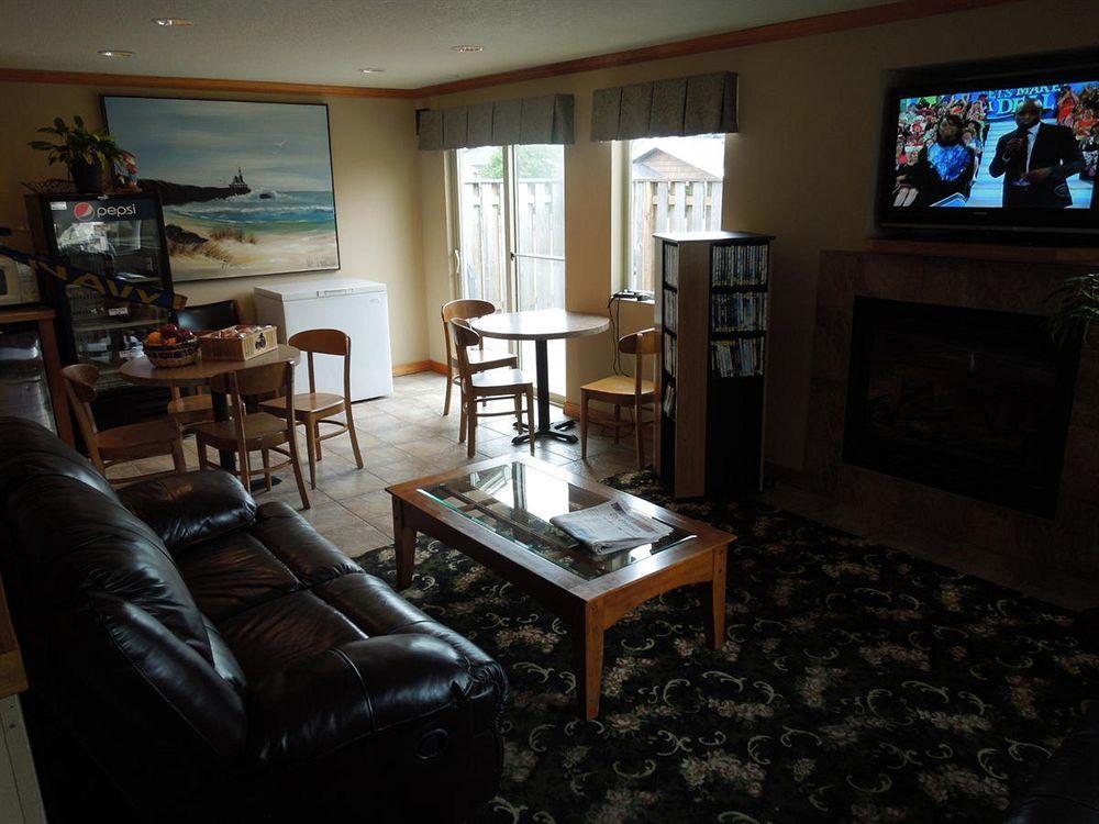 Hi Tide Oceanfront Inn Seaside Exterior foto