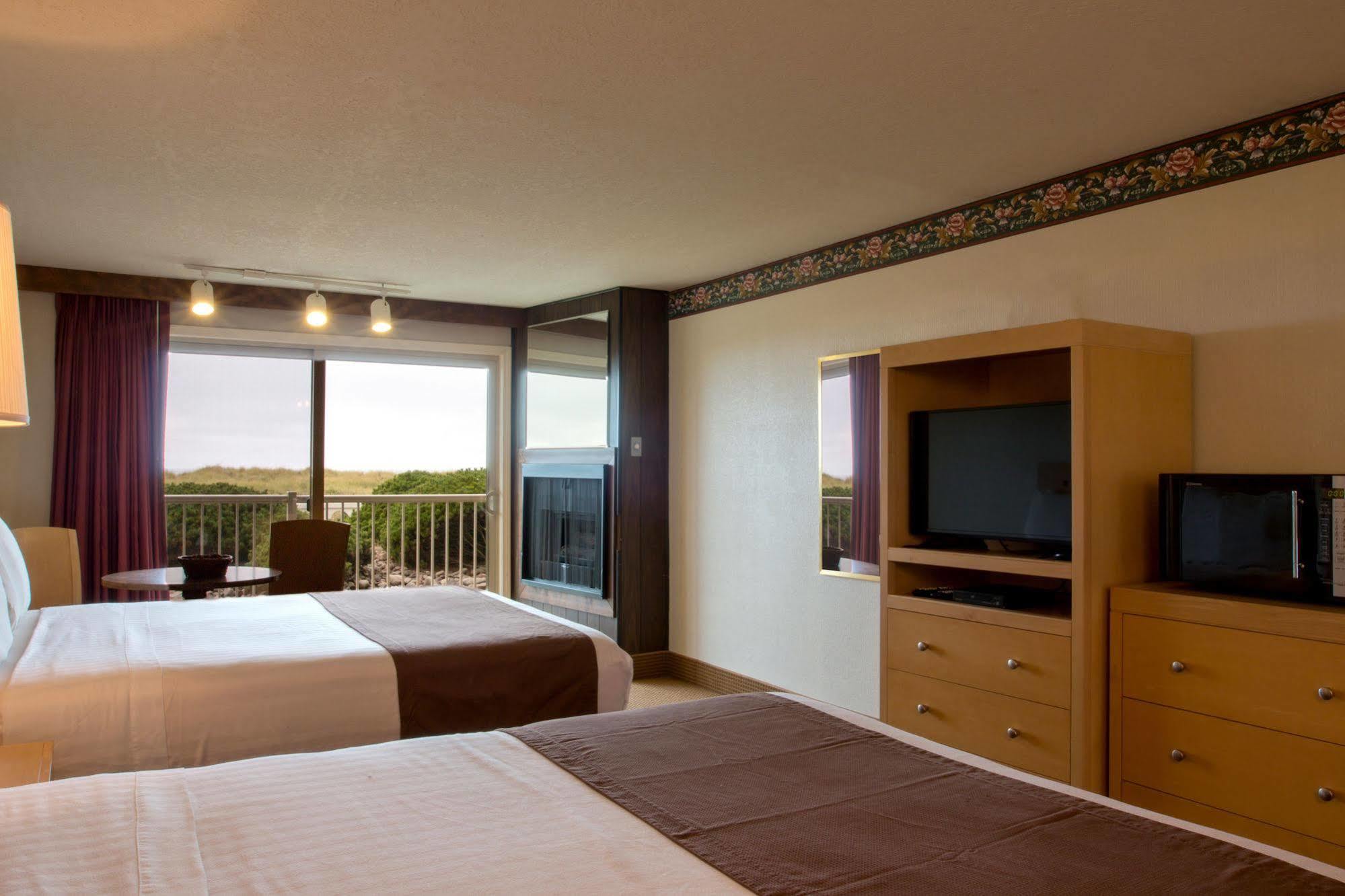Hi Tide Oceanfront Inn Seaside Exterior foto